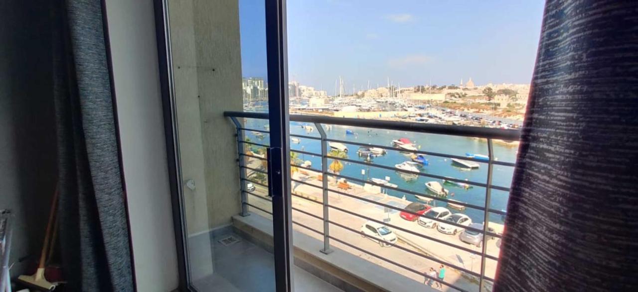 Shore Bridge Gzira ภายนอก รูปภาพ